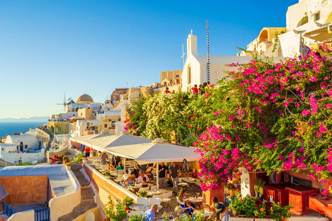 Plan Your First Trip to Santorini