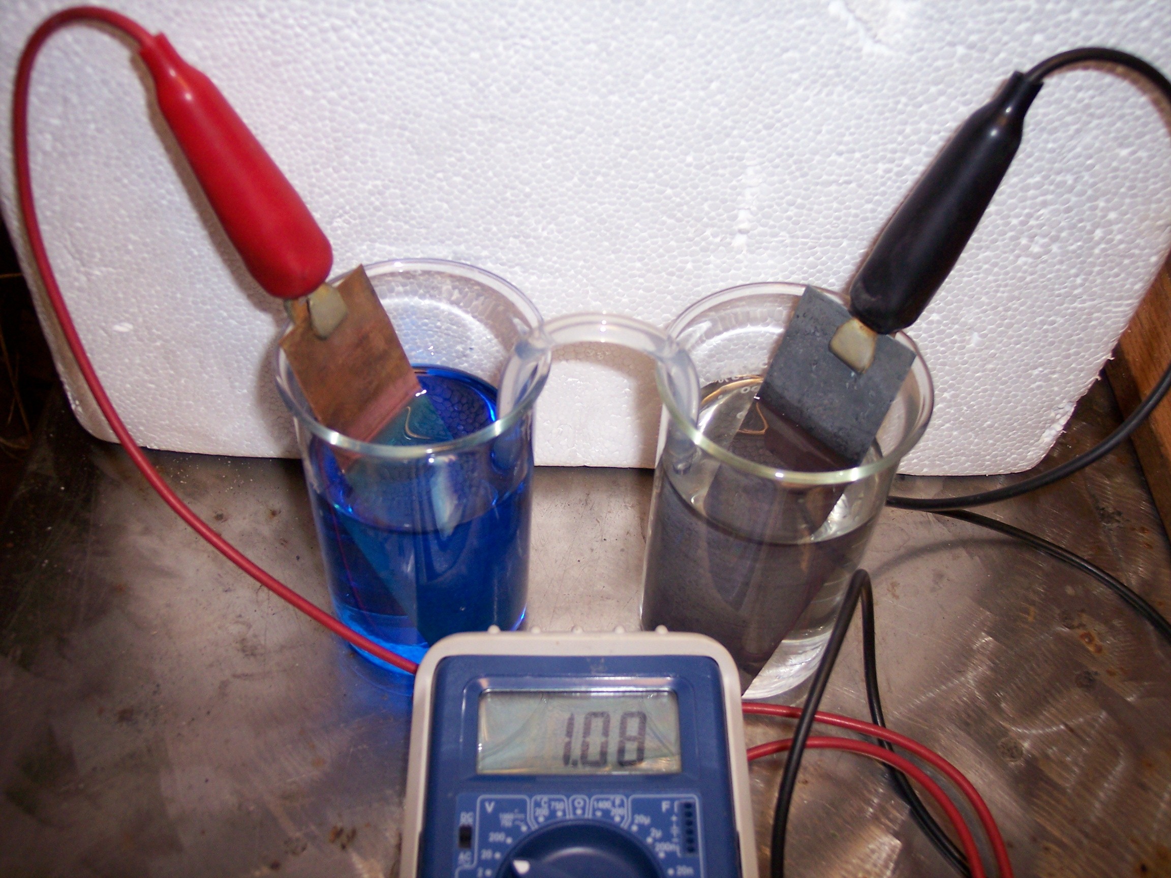 Voltaic cell